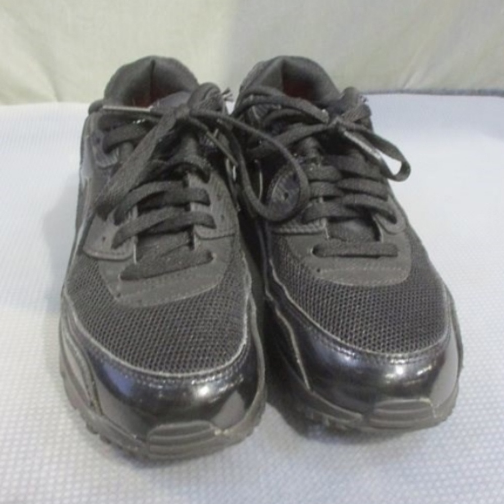 Nike Air Max Women's Black Sneakers